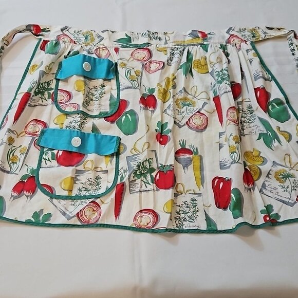 Vintage Vegetable themed apron - Picture 5 of 8